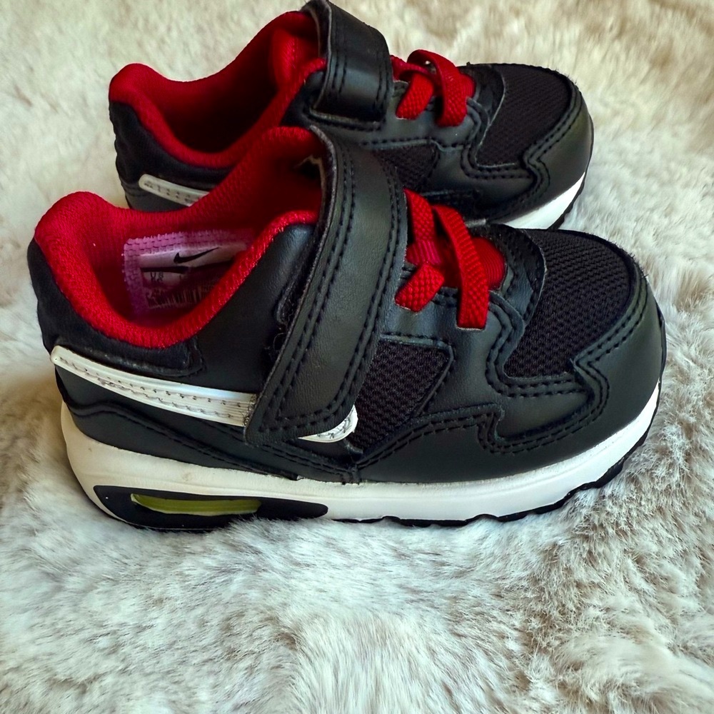 Nike Air Max sneakers toddler size 5C Black and Red boys shoes - Picture 4 of 9